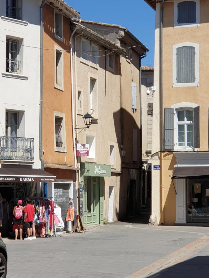 L'Isle D'Or - Les Amandiers - 3 Etoiles - 1Er Etage Dış mekan fotoğraf